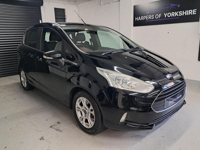 Black Used 2017 Ford B-MAX Zetec MPV | £3,495 (Good price) - Image 1/4