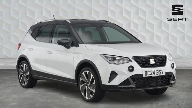 White Used 2024 Seat Arona FR Sport SUV | £18,526 (Fair price) - Image 1/4