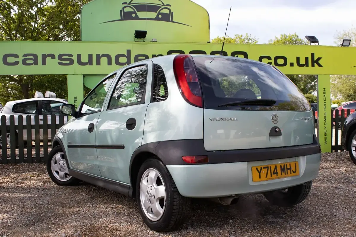 Used Vauxhall Corsa Elegance 90 HP (66 kW) 2001 Green Hatchback