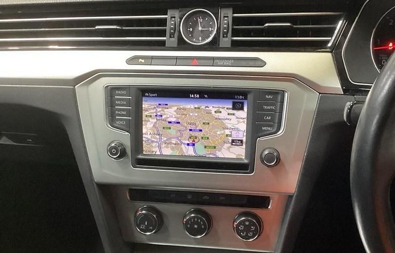 Used VW Passat Business 150 HP (110 kW) 2016 Deep black pearl Estate