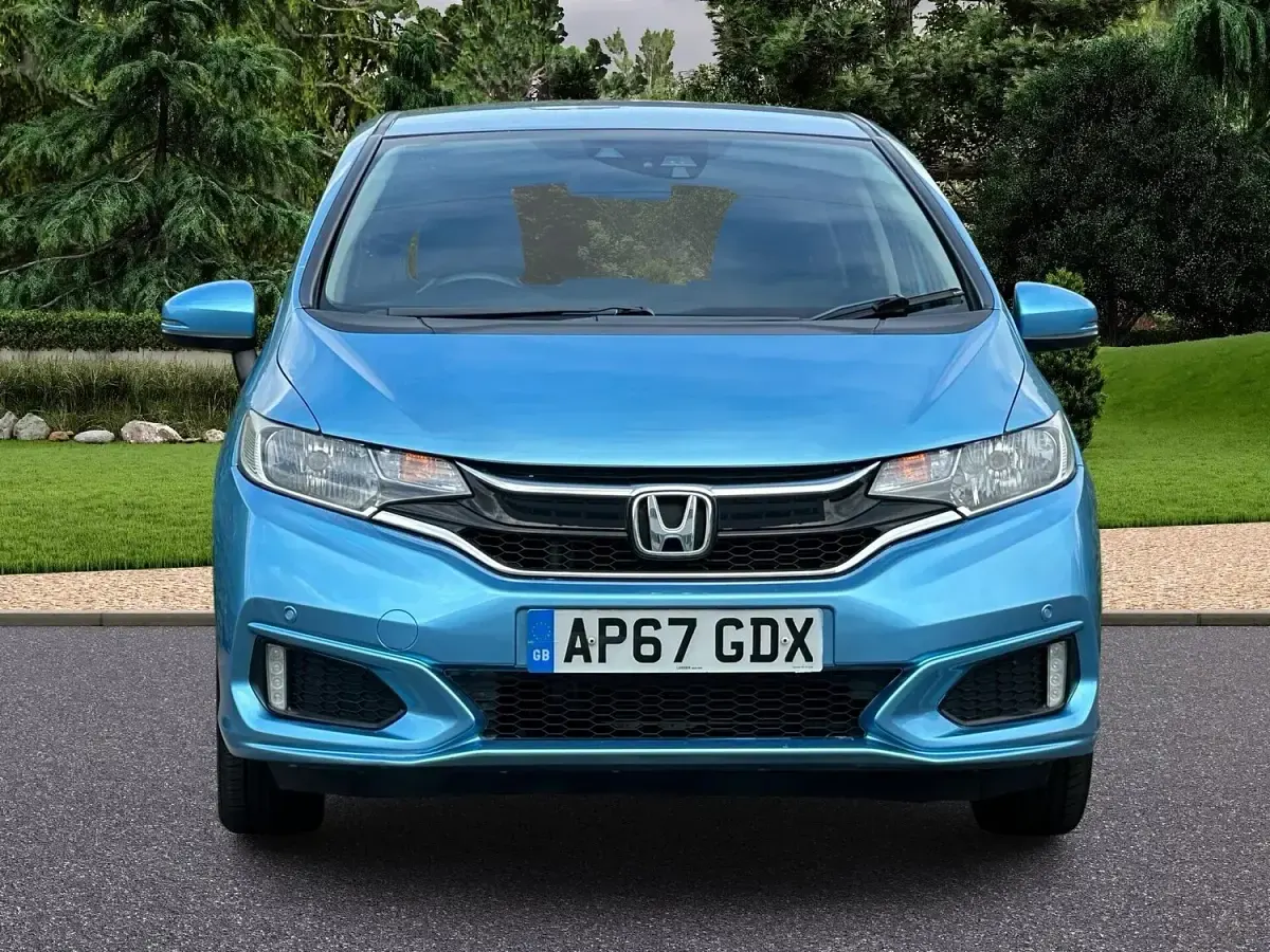 Used Honda Jazz SE 102 HP (75 kW) 2018 Blue Hatchback