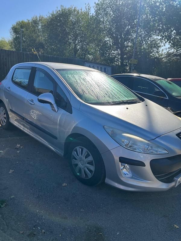 Silver Used 2011 Peugeot 308 S Hatchback | £1,595 (Fair price) - Image 1/4