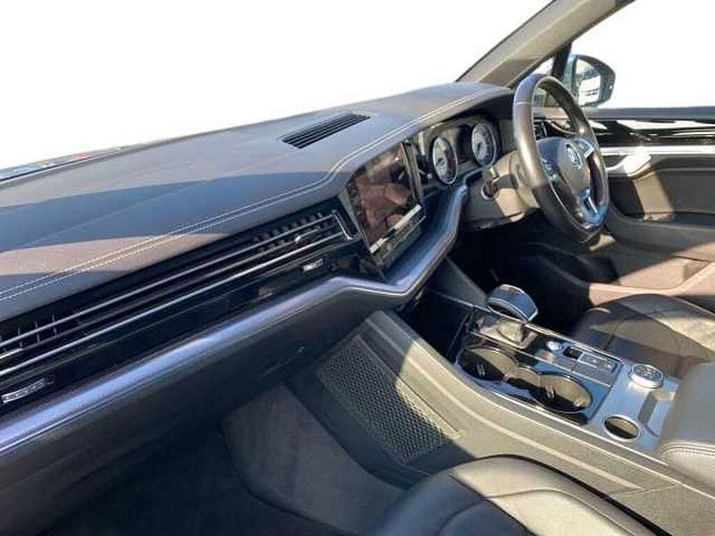 Used VW Touareg R-line 286 HP (210 kW) 2019 Silver SUV