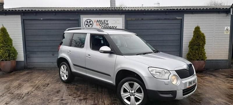 Used Skoda Yeti SE 140 HP (102 kW) 2011 Silver SUV