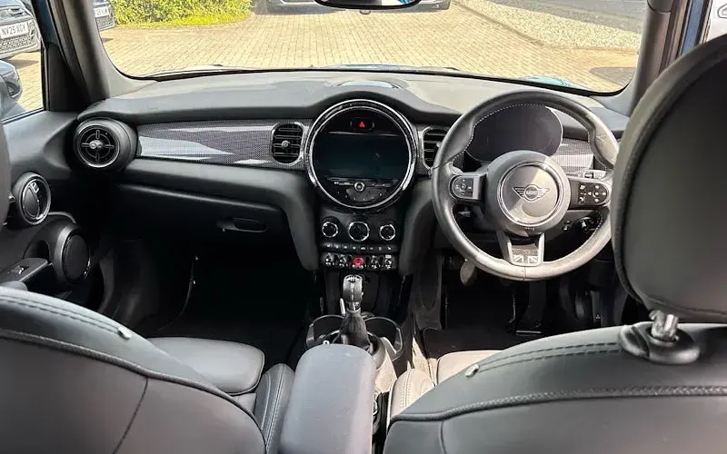 Used Mini Cooper S Exclusive 178 HP (130 kW) 2022 Blue Hatchback