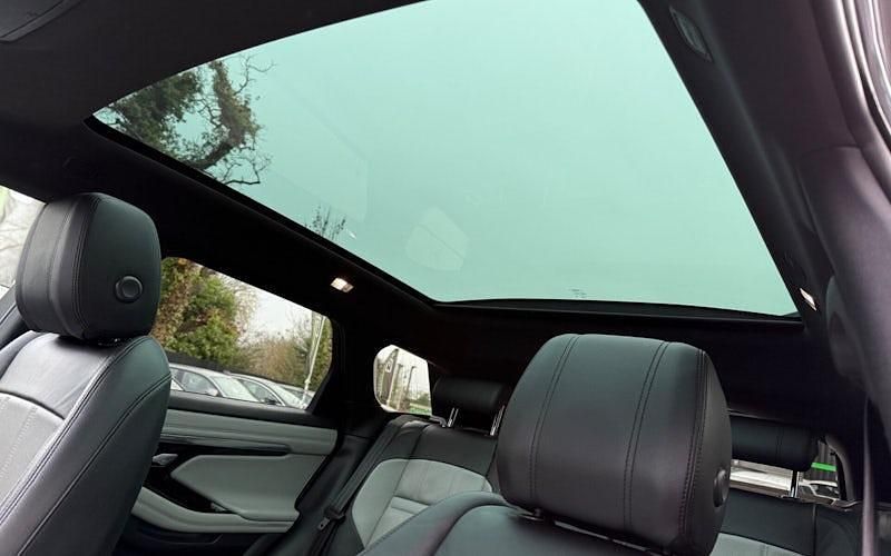 Used Land Rover Range Rover evoque First Edition 182 HP (133 kW) 2019 Grey SUV