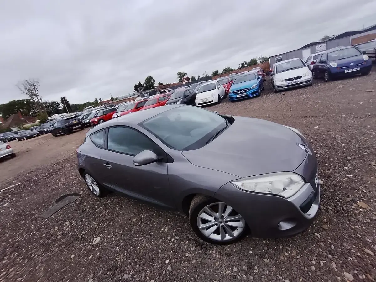 Used Renault Mégane Coupé Expression 110 HP (80 kW) 2010 Grey Coupe