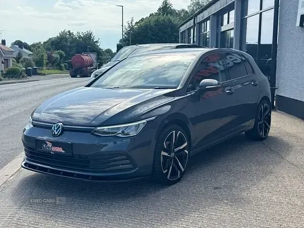 Used VW Golf VIII Life 150 HP (110 kW) 2024 Grey Hatchback