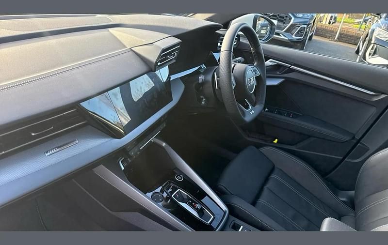 Used Audi A3 S-Line 113 HP (83 kW) 2025 White Hatchback