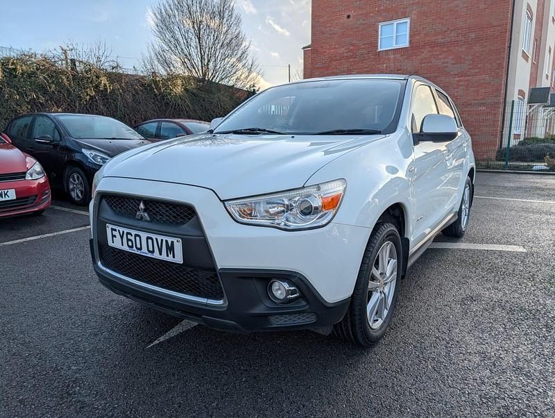 Used Mitsubishi ASX 115 HP (84 kW) 2010 White SUV