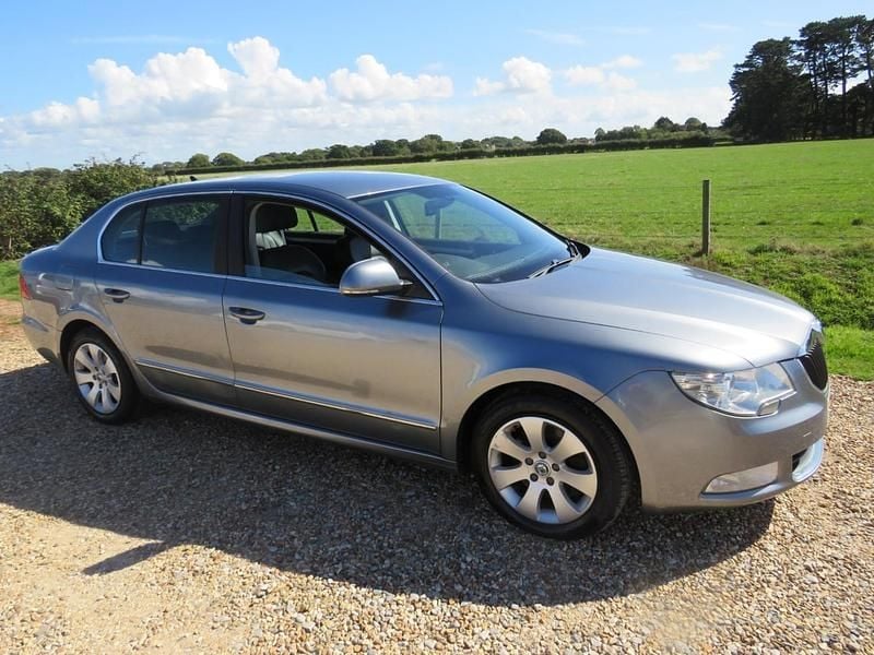 Grey Used 2012 Skoda Superb Elegance Hatchback | £4,230 (Fair price) - Image 1/4