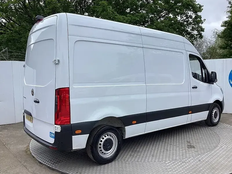 Gebraucht Mercedes Sprinter 2019 Weiß Van