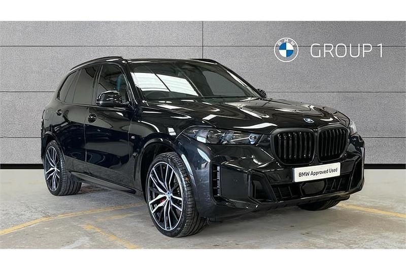 Black sapphire metallic paint Used 2025 BMW X5 M Sport SUV | £69,990 (Fair price) - Image 1/4