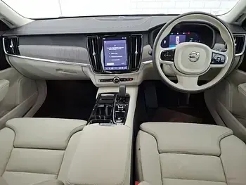 Used Volvo V90 Plus 350 HP (257 kW) 2025 Grey Estate