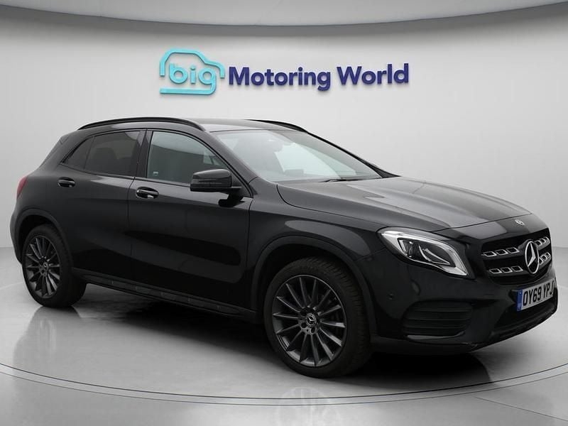 Black Used 2019 Mercedes GLA180 AMG line SUV | £19,400 (A bit pricey) - Image 1/4