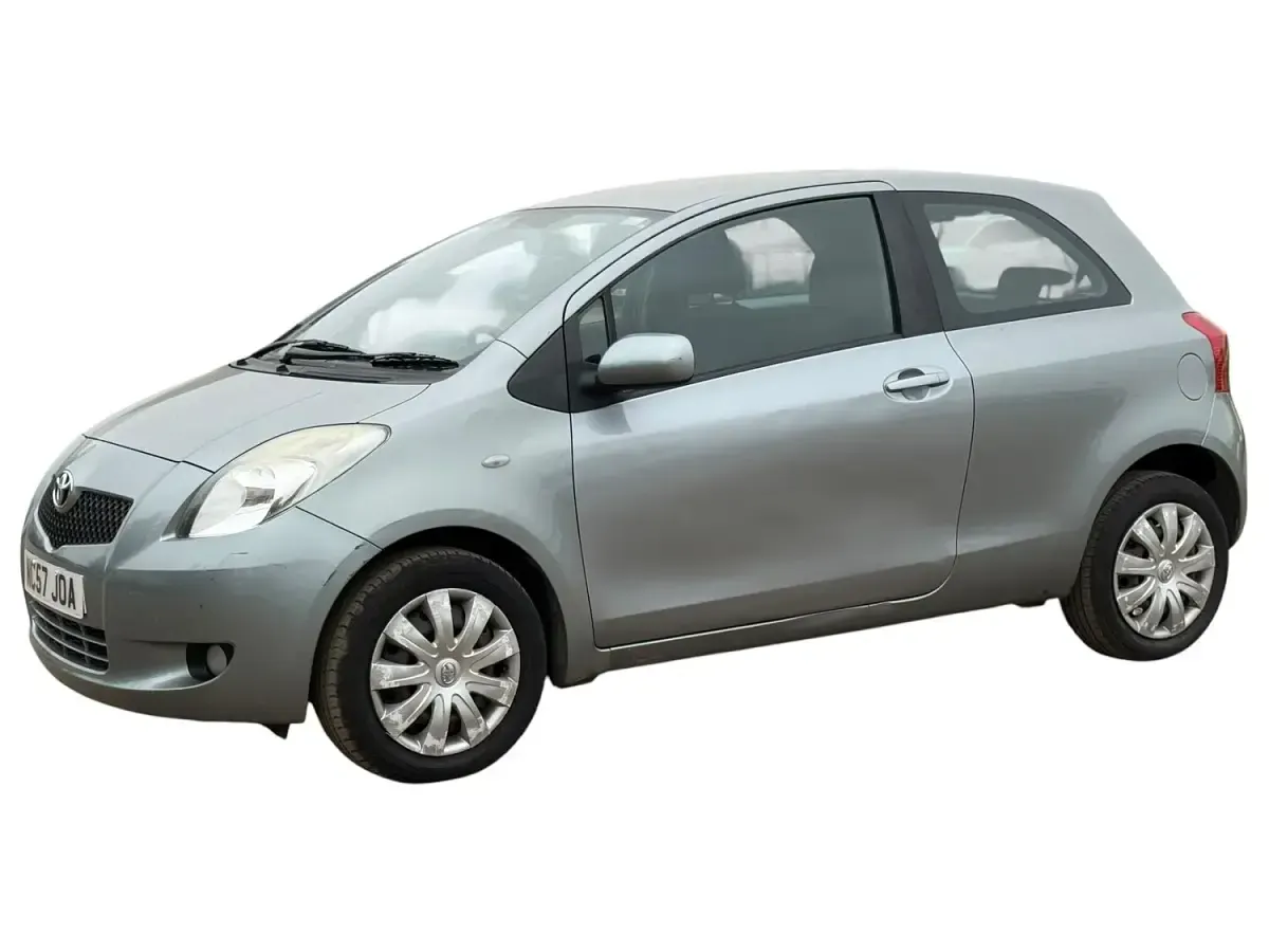 Used Toyota Yaris T3 87 HP (63 kW) 2007 Silver Hatchback