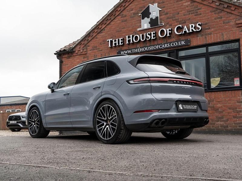 Used Porsche Cayenne 2024 Grey SUV
