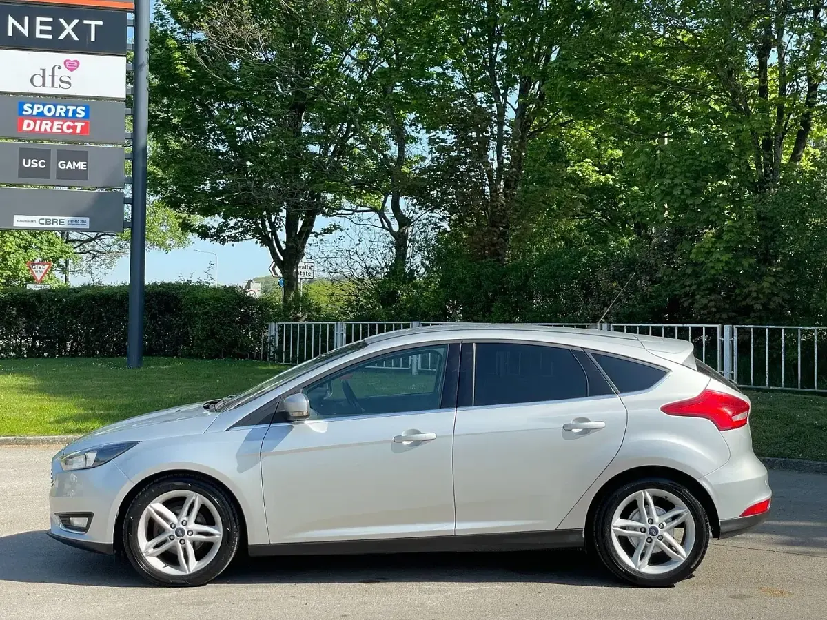 Used Ford Focus Titanium 2016 Silver Hatchback