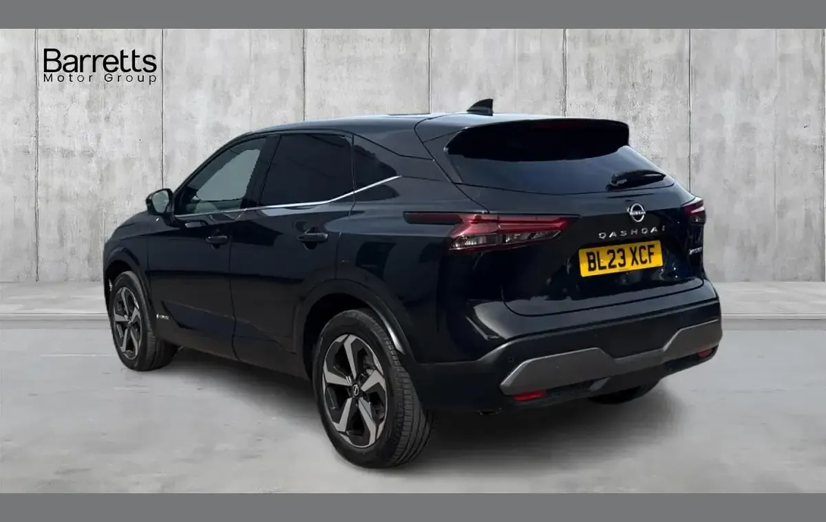 Used Nissan Qashqai N-Connecta 187 HP (137 kW) 2023 Black SUV