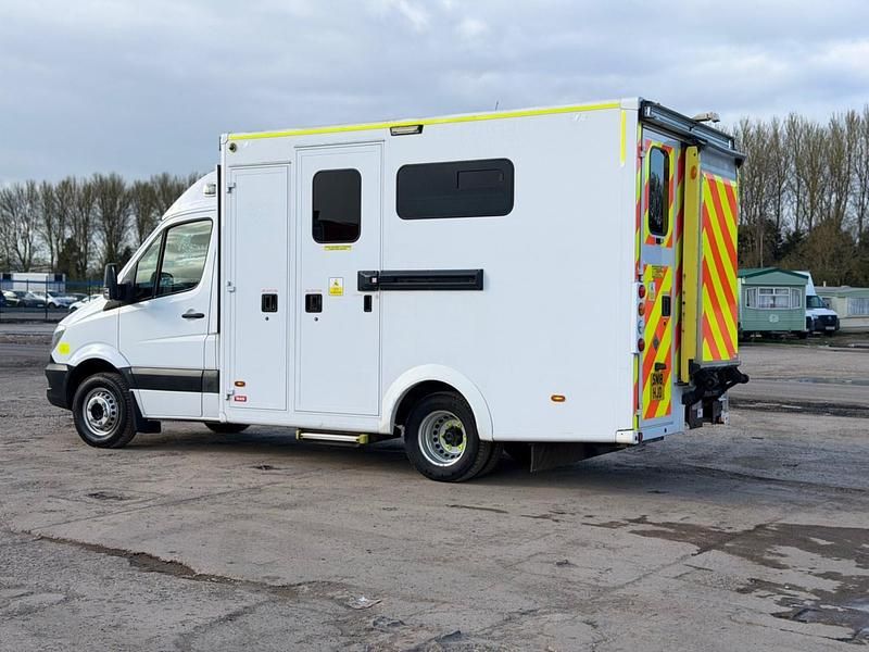 Used Mercedes Sprinter 190 HP (139 kW) 2018 White Van