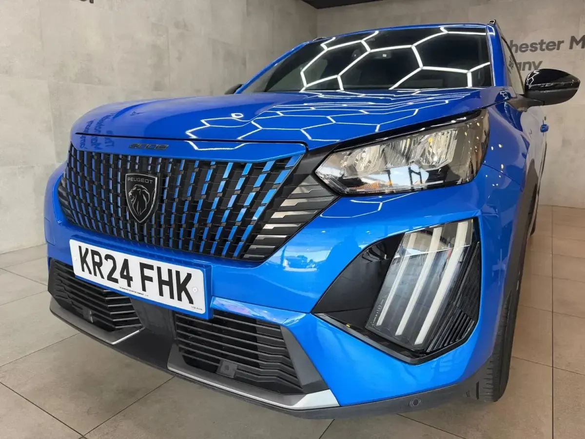 Used Peugeot 2008 Allure 130 HP (95 kW) 2024 Blue SUV