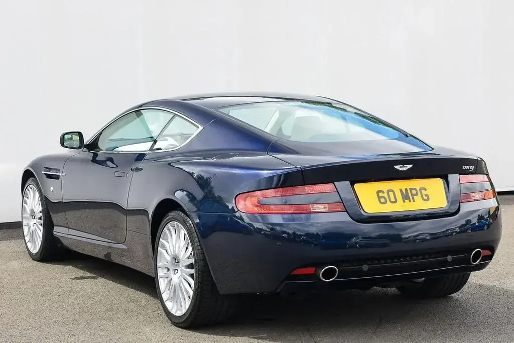 Used Aston Martin DB9 456 HP (335 kW) 2009 Blue Coupe