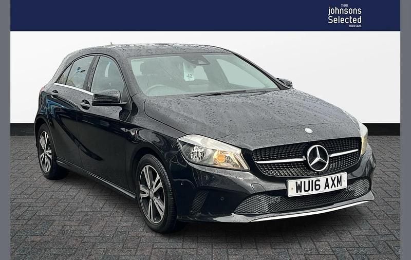 Used Mercedes A180 Executive 107 HP (78 kW) 2016 Black Hatchback