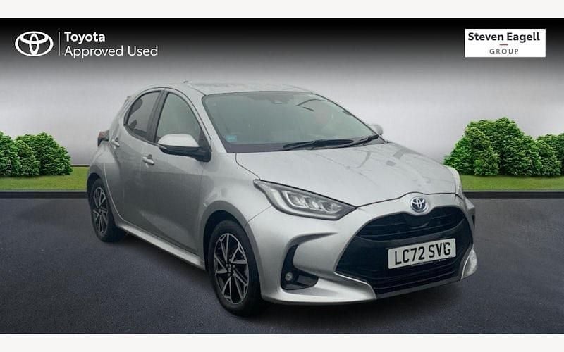 Used Toyota Yaris Hybrid Design 116 HP (85 kW) 2025 Hatchback