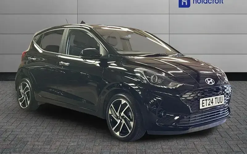 Used Hyundai i10 Premium 63 HP (46 kW) 2024 Hatchback