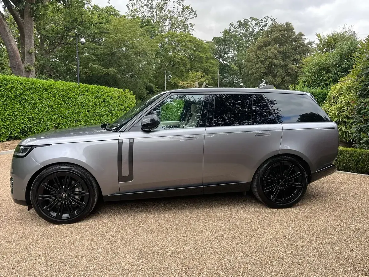 Used Land Rover Range Rover Vogue 345 HP (253 kW) 2022 Grey SUV