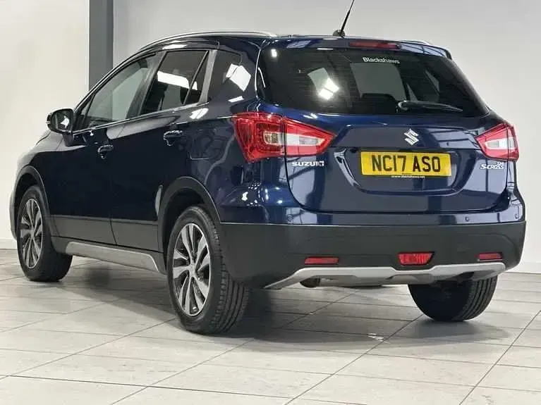 Używany Suzuki SX4 SZ-T 111 KM (81 kW) 2017 Niebieski SUV