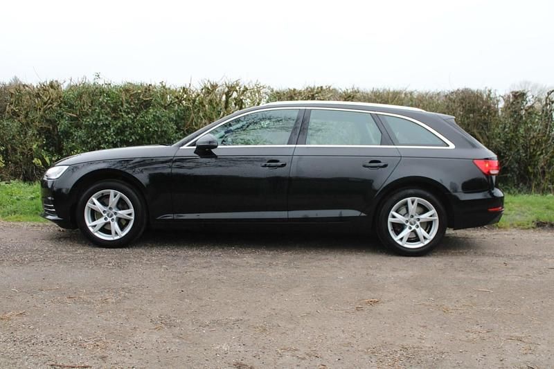 Used Audi A4 Sport 150 HP (110 kW) 2017 Black Estate