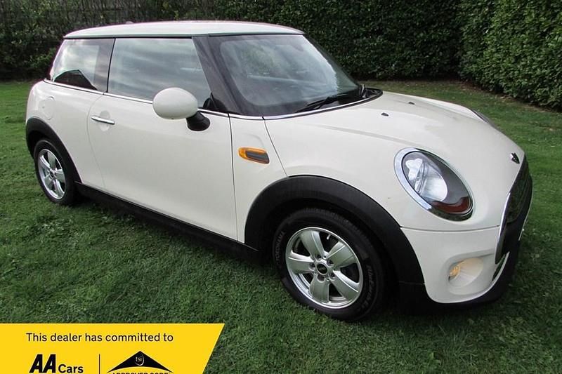White Used 2014 Mini ONE Hatch Hatchback | £6,499 (Fair price) - Image 1/1