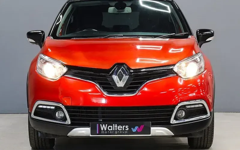 Used Renault Captur Signature 90 HP (66 kW) 2016 SUV