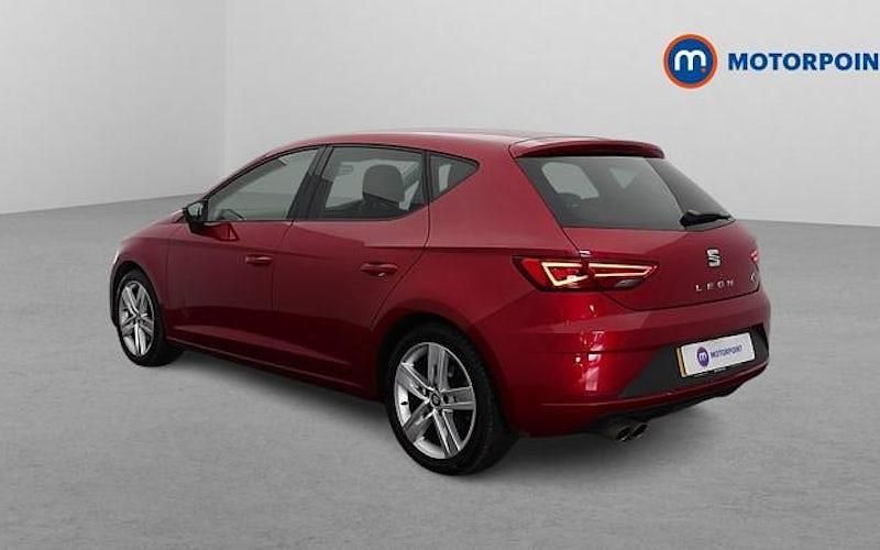Used Seat Leon FR 150 HP (110 kW) 2020 Red Hatchback