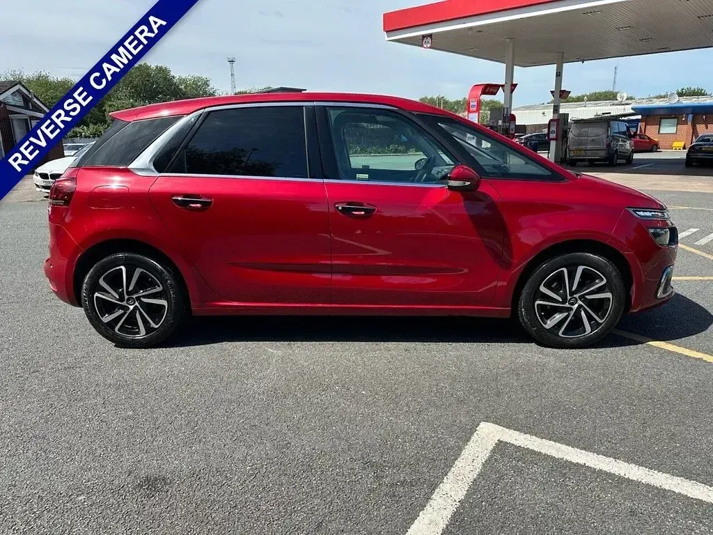 Used Citroën C4 Picasso Flair 2018 Red MPV
