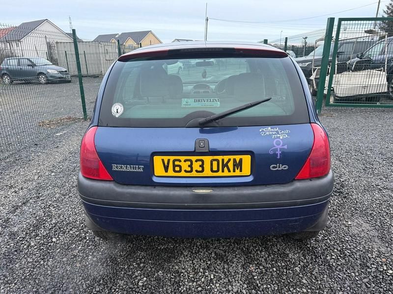 Used Renault Clio II 1999 Blue Hatchback
