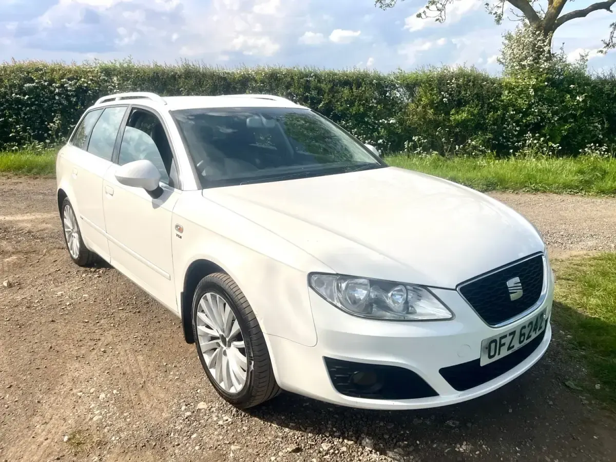 Używany Seat Exeo SE 2012 Biały Kombi