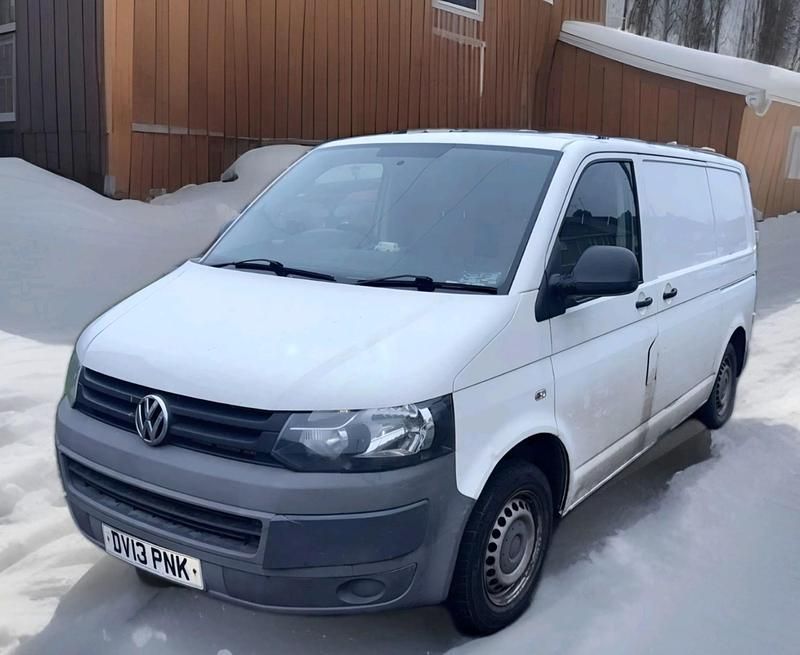 Used VW T5 84 HP (61 kW) 2013 White Van