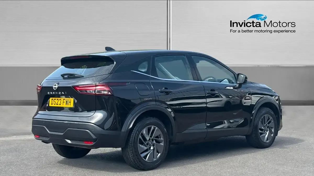 Used Nissan Qashqai Acenta Premium 158 HP (116 kW) 2023 Black SUV
