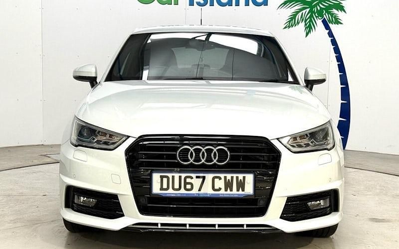 Used Audi A1 Sportback Black Edition 150 HP (110 kW) 2017 White Hatchback