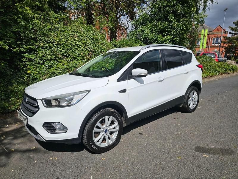 Used Ford Kuga Zetec 150 HP (110 kW) 2018 White SUV