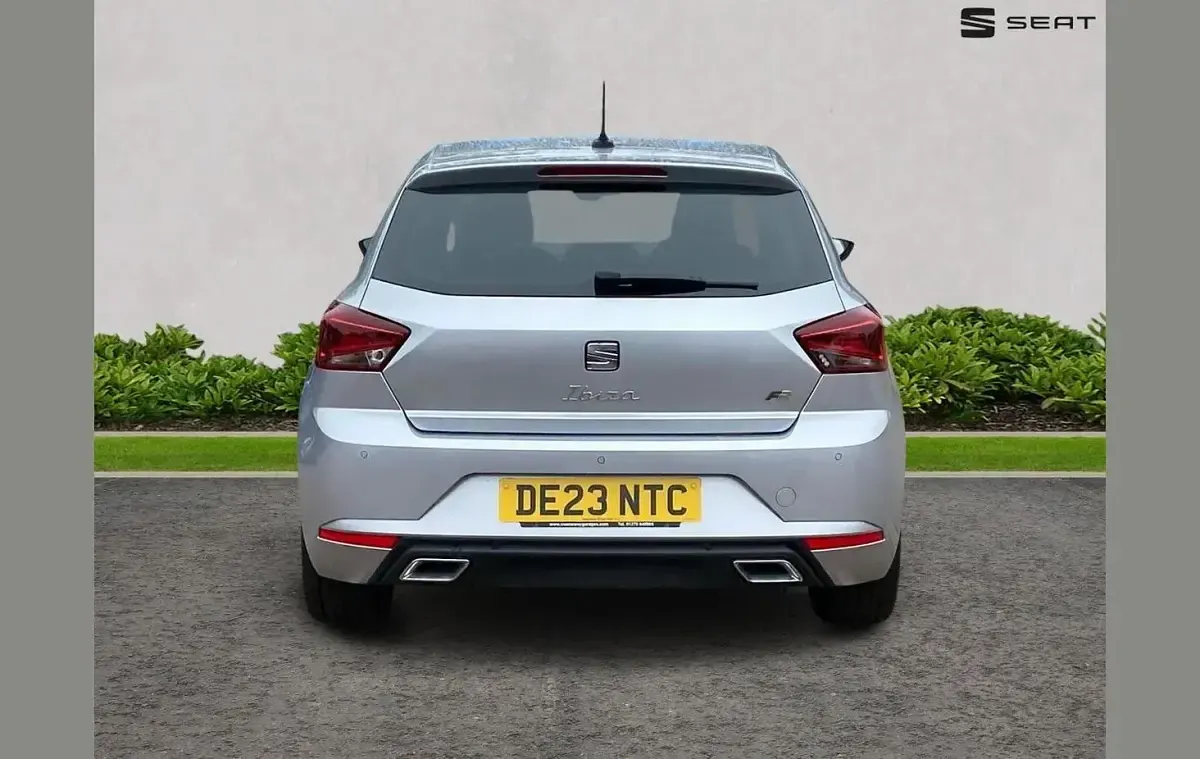 Used Seat Ibiza FR Sport 108 HP (79 kW) 2023 Silver Hatchback