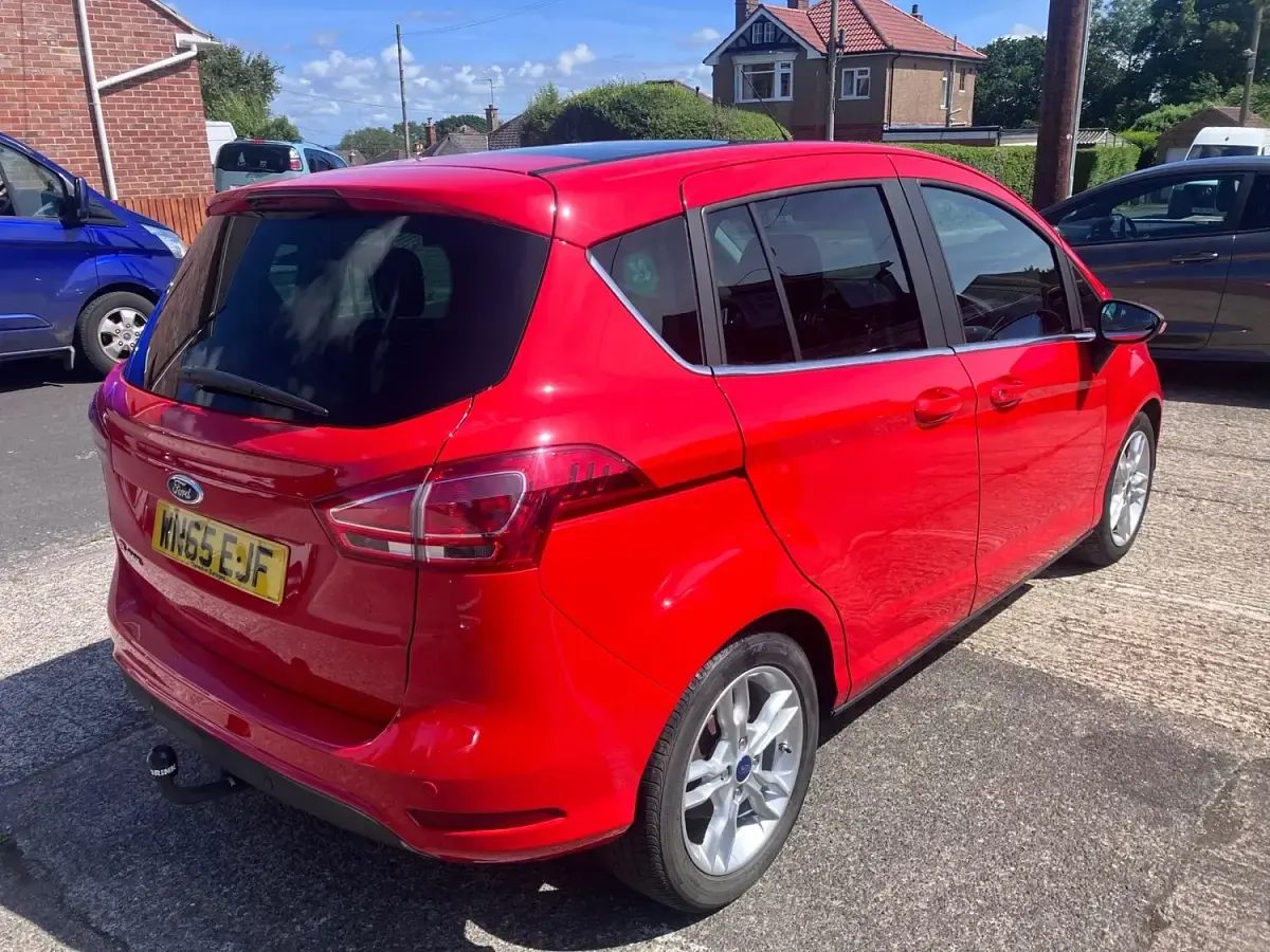 Used Ford B-MAX Titanium X 105 HP (77 kW) 2015 Red MPV
