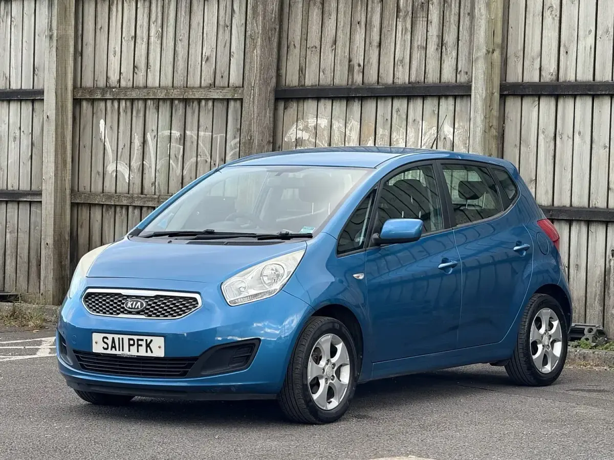 Used Kia Venga 2011 Blue Hatchback