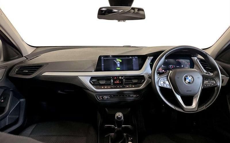 Used BMW 118 136 HP (100 kW) 2024 Hatchback