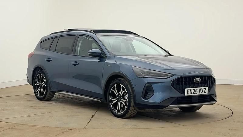 Used Ford Focus Active X 155 HP (114 kW) 2025 Blue Estate