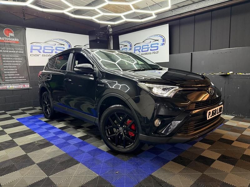 Black Used 2018 Toyota RAV4 Estate | £12,995 (Good price) - Image 1/4
