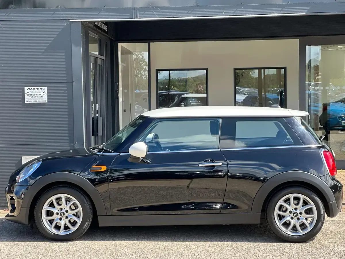 Used Mini Cooper Hatch 136 HP (100 kW) 2014 Black Hatchback