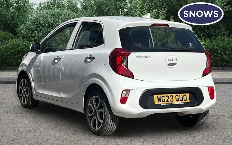 Used Kia Picanto 67 HP (49 kW) 2023 Clear white Hatchback